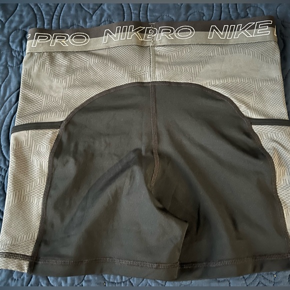 Nike Pro Matching Set - Picture 2 of 5